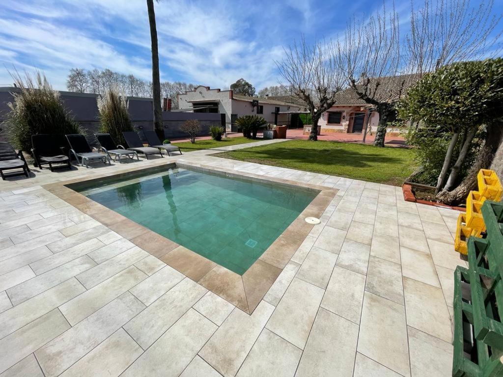 Moli Den Burch Villa Santa Eulalia de Ronsaná Exterior photo