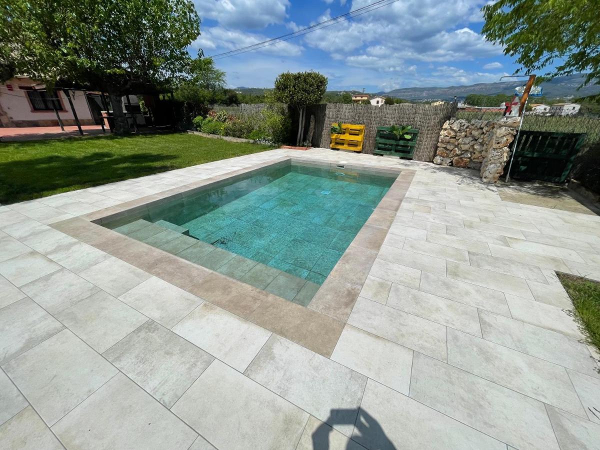 Moli Den Burch Villa Santa Eulalia de Ronsaná Exterior photo