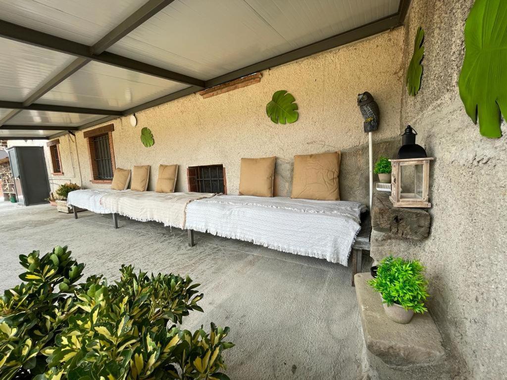 Moli Den Burch Villa Santa Eulalia de Ronsaná Exterior photo