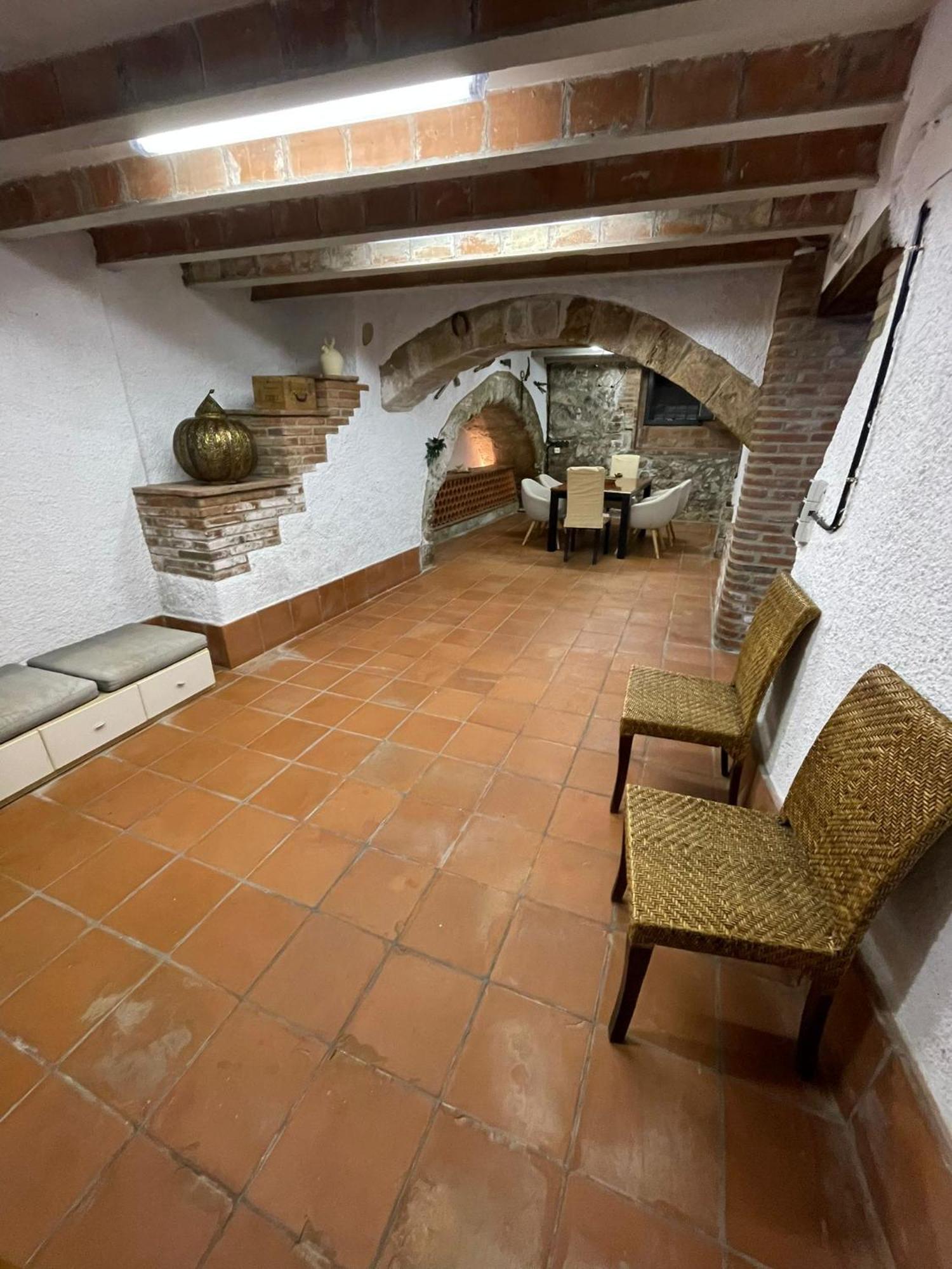 Moli Den Burch Villa Santa Eulalia de Ronsaná Exterior photo
